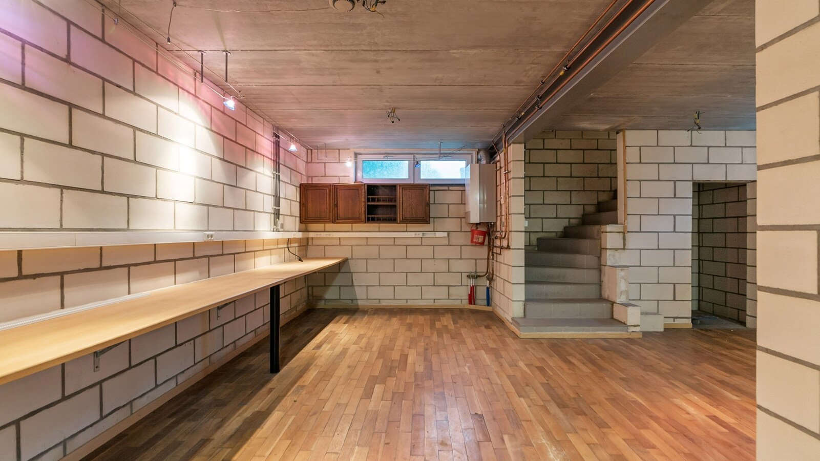 Riante gezinswoning met tal van mogelijkheden nabij Maastricht! 