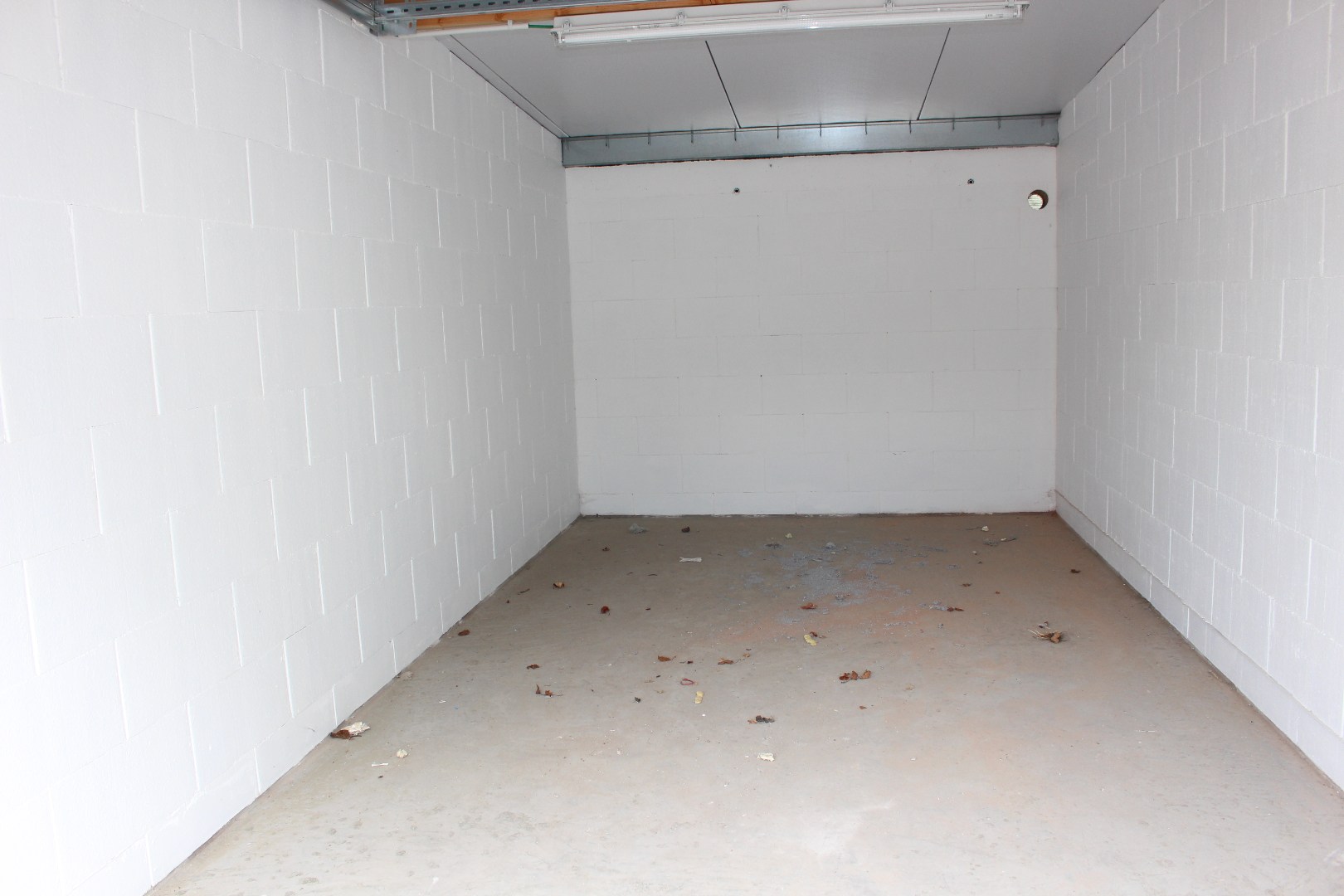 Centraal gelegen dakappartement met één slaapkamer en garage 