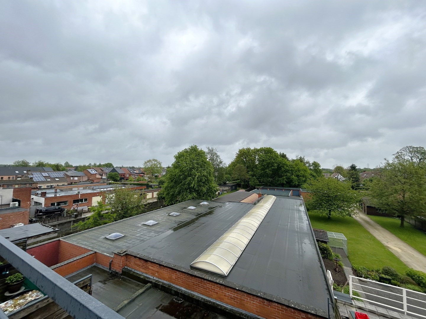 Handelsgelijkvloers op commerciële ligging in centrum Geel 