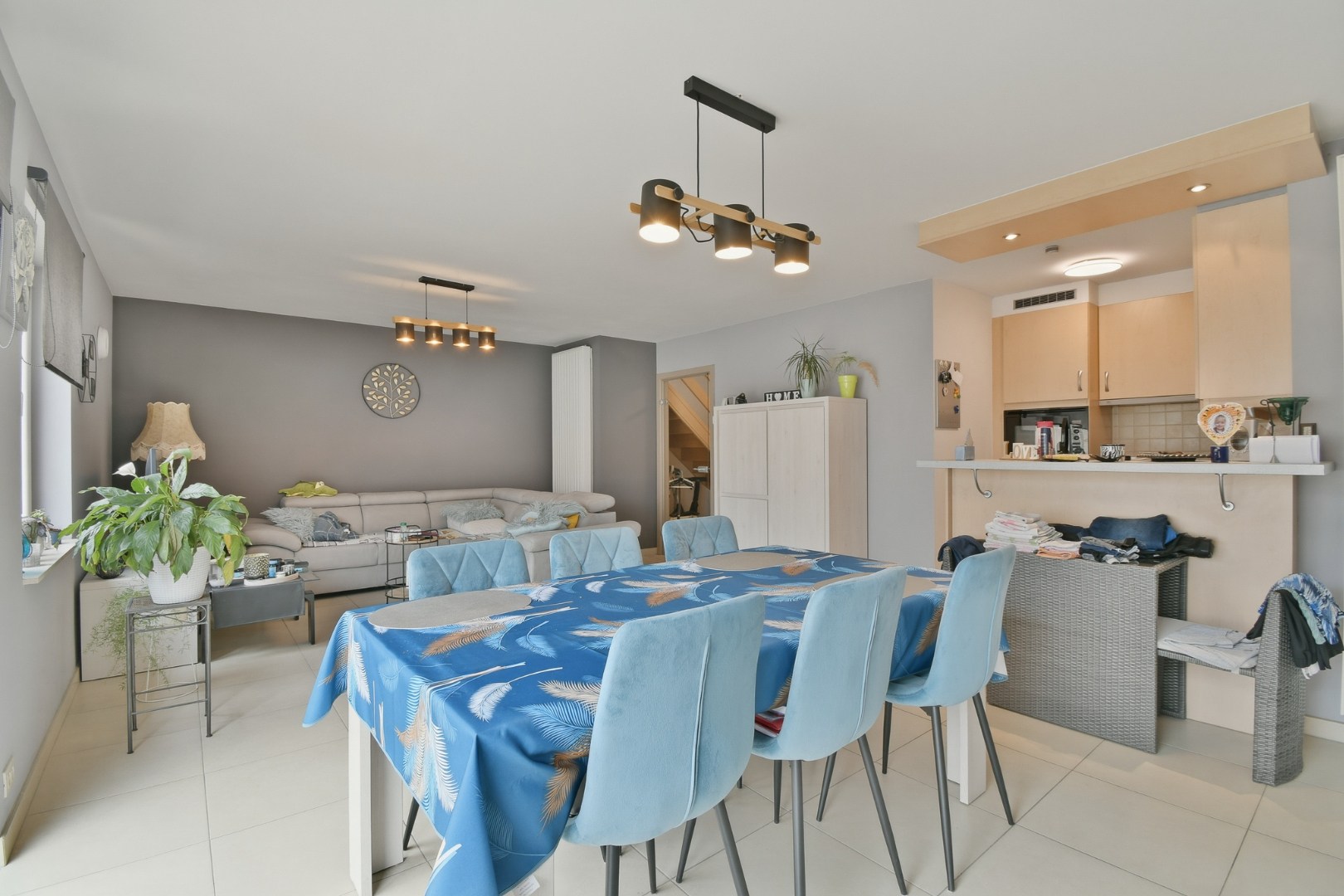 Duplex-appartement in rustige residentie met twee slaapkamers en terras 