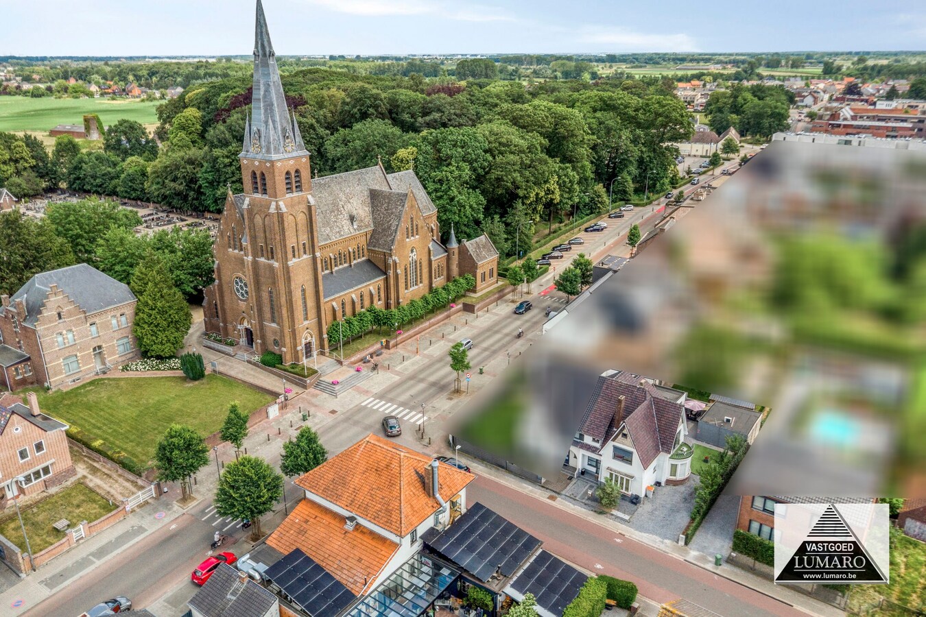 Half-open woning met karakter en grote leefruimtes 