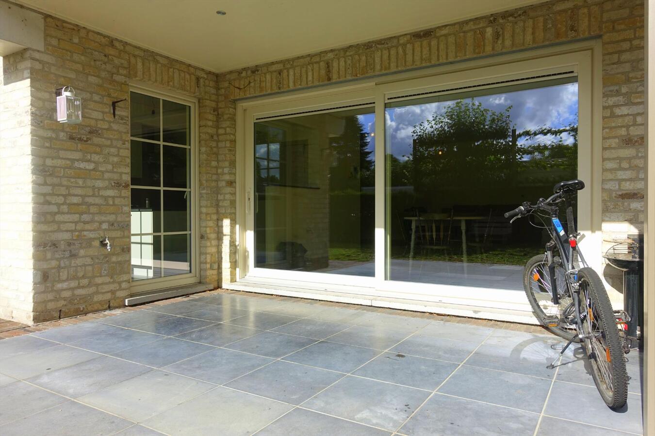 Gelijkvloers appartement met tuin 