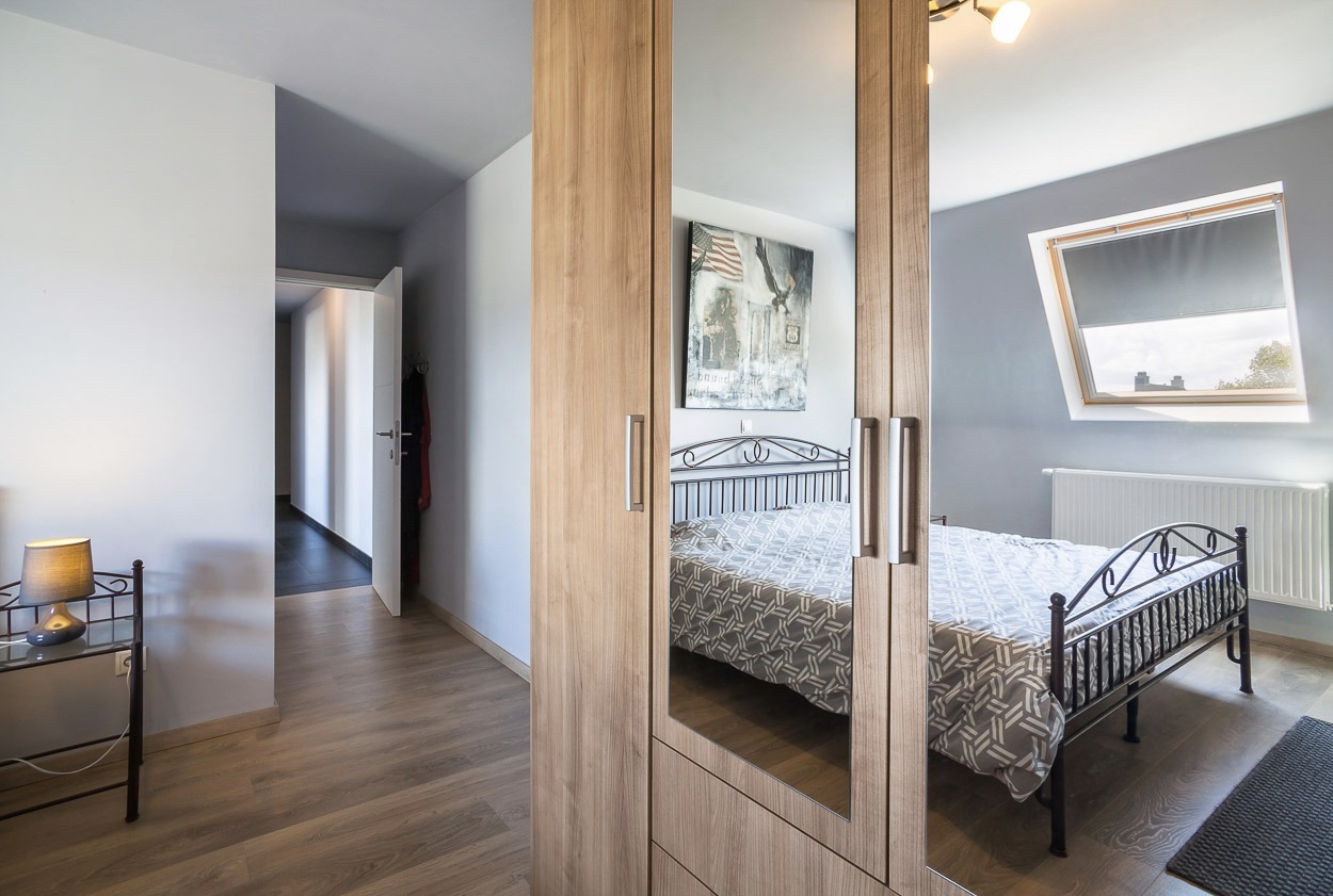 MAGNIFIEK GEMEUBELD RECENT DUPLEX APPARTEMENT NABIJ STRAND BREDENE 