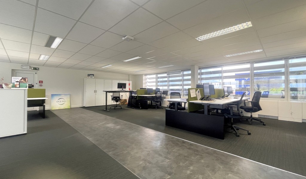 Kantoren te huur in West Port aan E34 in Zwijndrecht