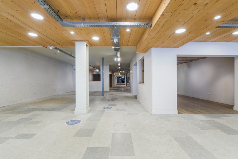 uitzonderlijk groot winkelpand in centrum Brugge 