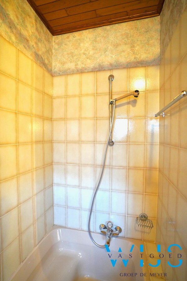 Uniek woonhuis in Oosteeklo ! 