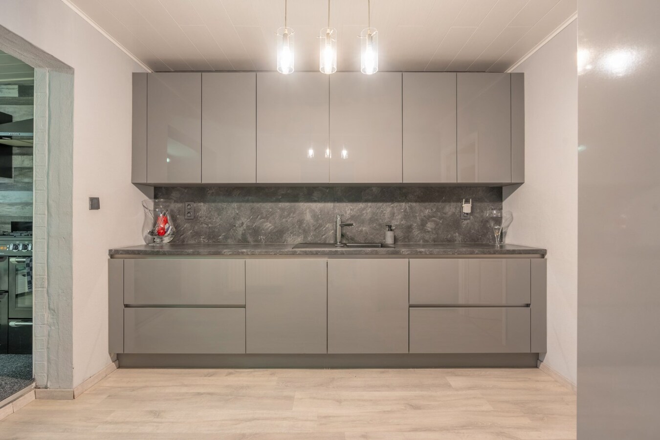 Ruime rustig gelegen woning met 3 slaapkamers. 