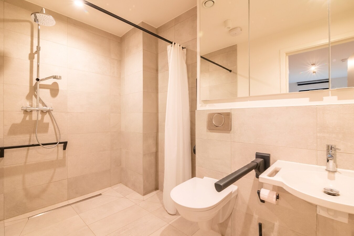 Zorgeloos wonen in stijl: instapklare serviceflat in Residentie Stuyvenberg 