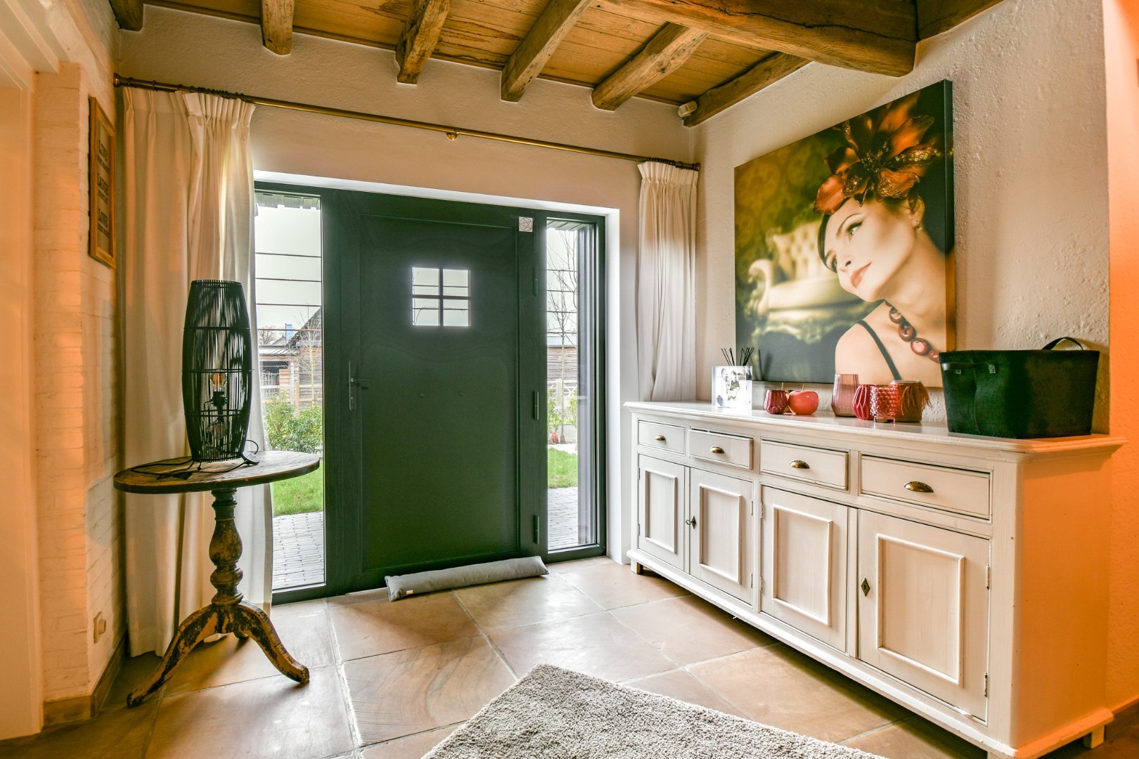 Exclusief domein met restaurant/feestzaal en luxueuze woning op 5 Ha te Torhout 