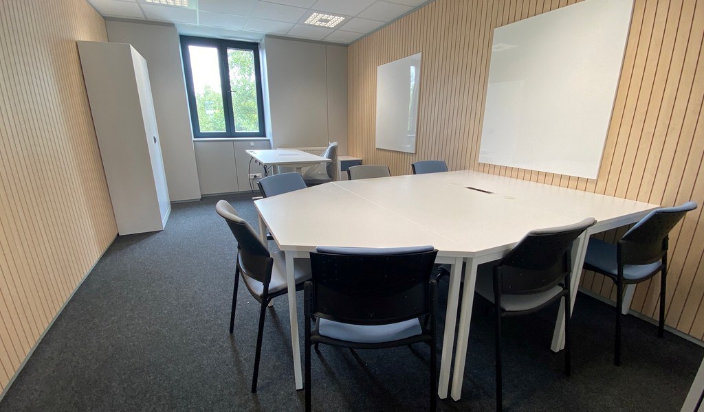 Volledig vernieuwde kantoren te huur in Zwijnaarde