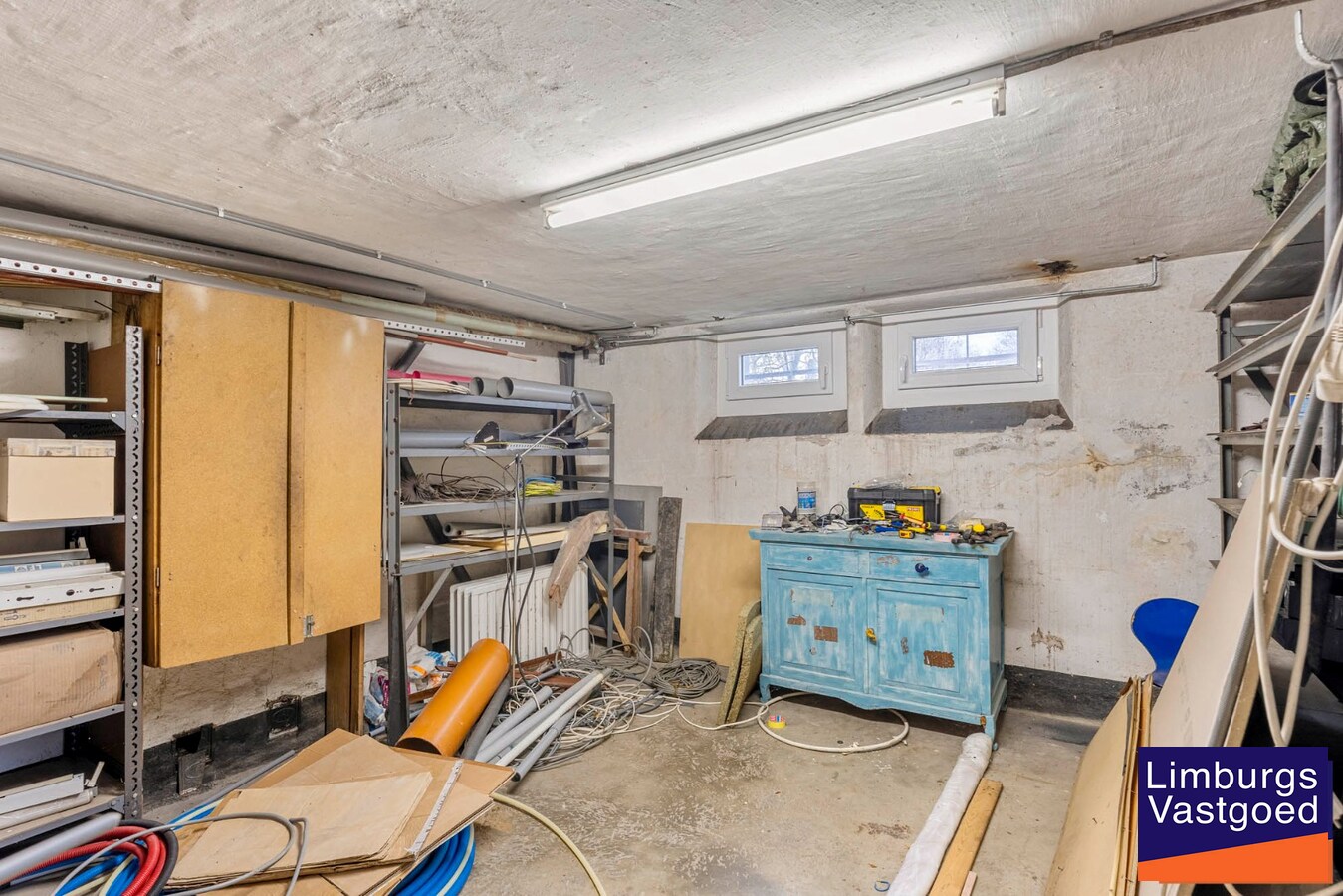 Woonhuis met  praktijkruimte te Waterschei, op een perceel van 6a80ca te Genk 