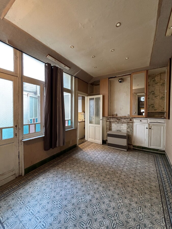 Importante visibilité pour cet immeuble de caractère 