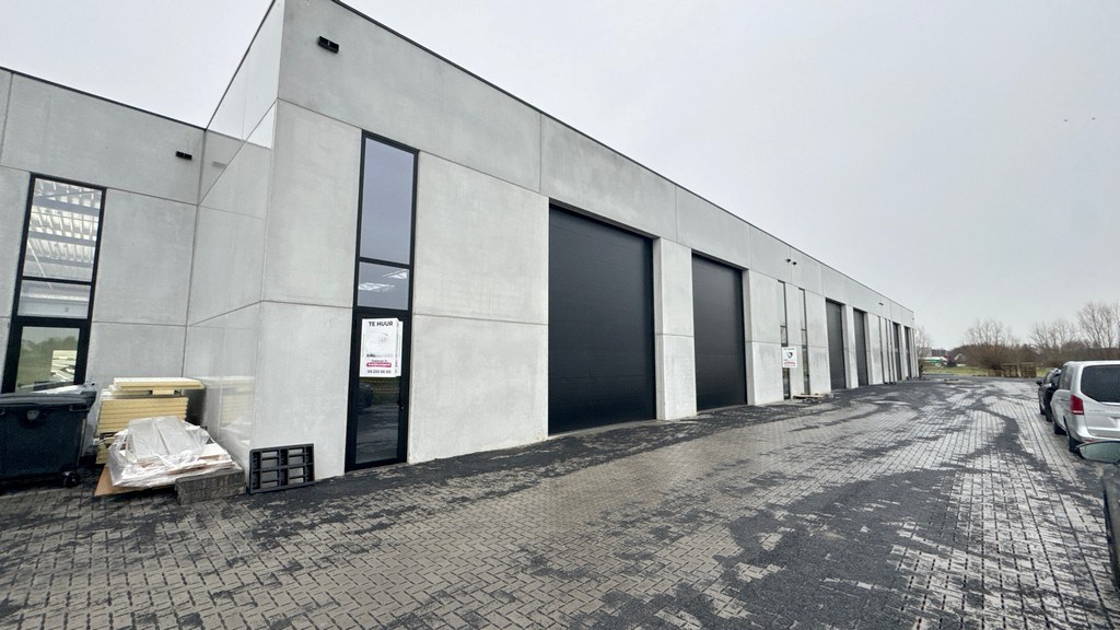 Nieuwbouw opslagruimte te huur in Deinze