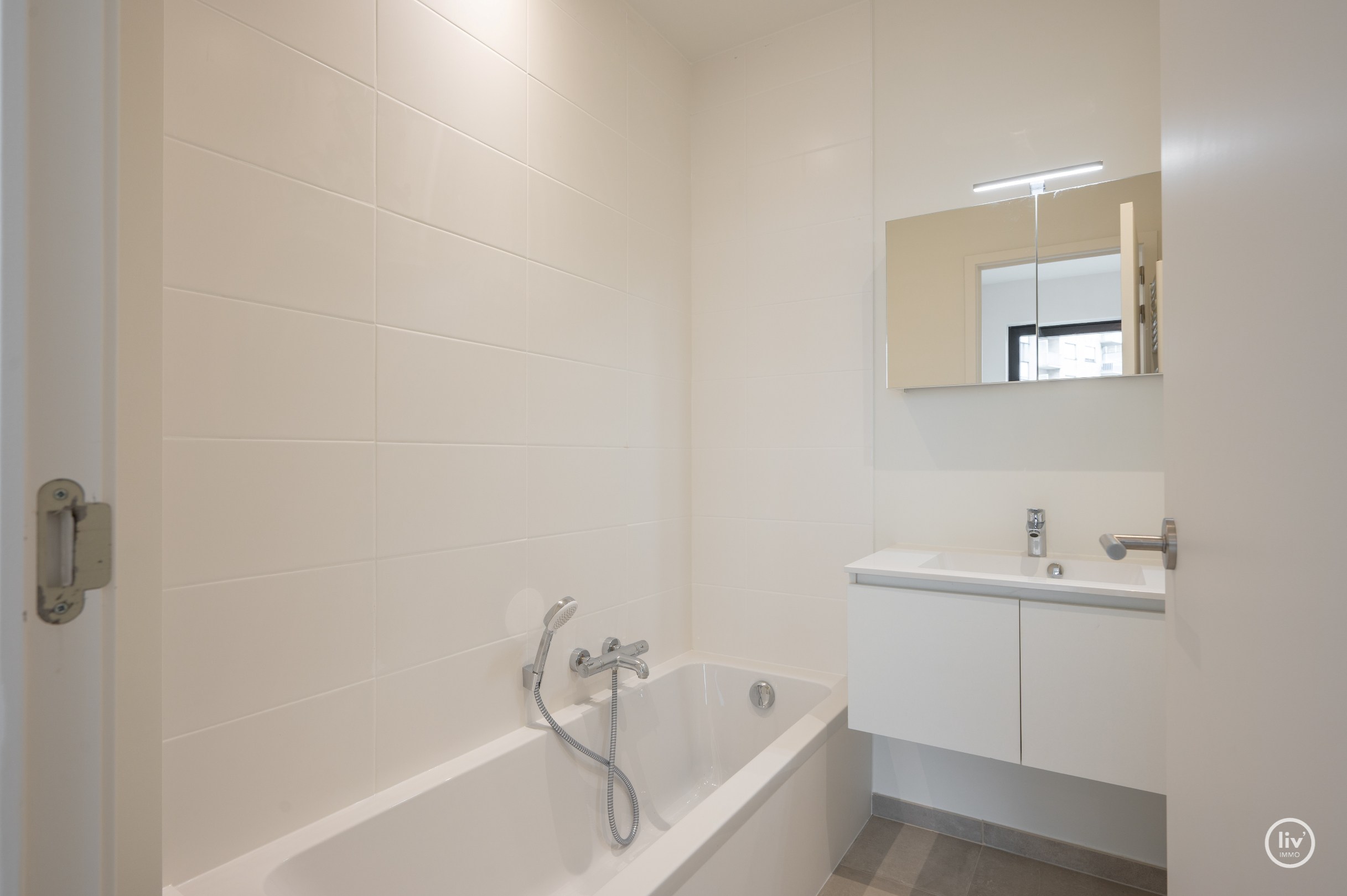 Duplex neuf au rez-de-chaussée et au premier étage situé à Lentelaan à Duinbergen avec des terrasses orientées plein sud. 