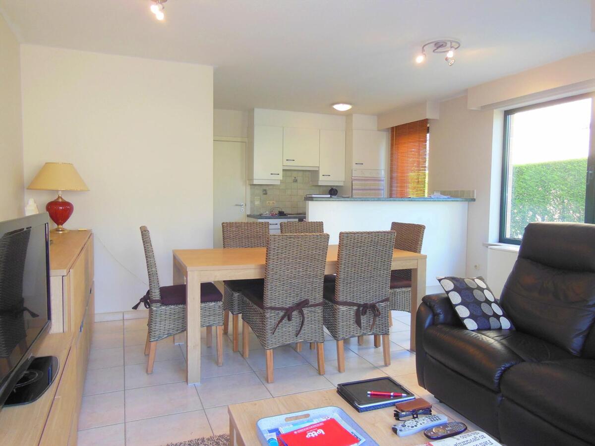 Gezellig gelijkvloersappartement met zonnige tuin en garage 