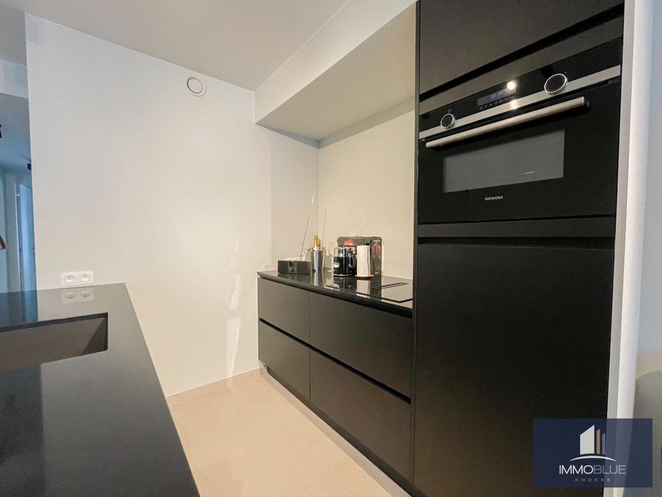 Nieuwbouwappartement met terrassen gelegen in de Paul Parmentierlaan. 