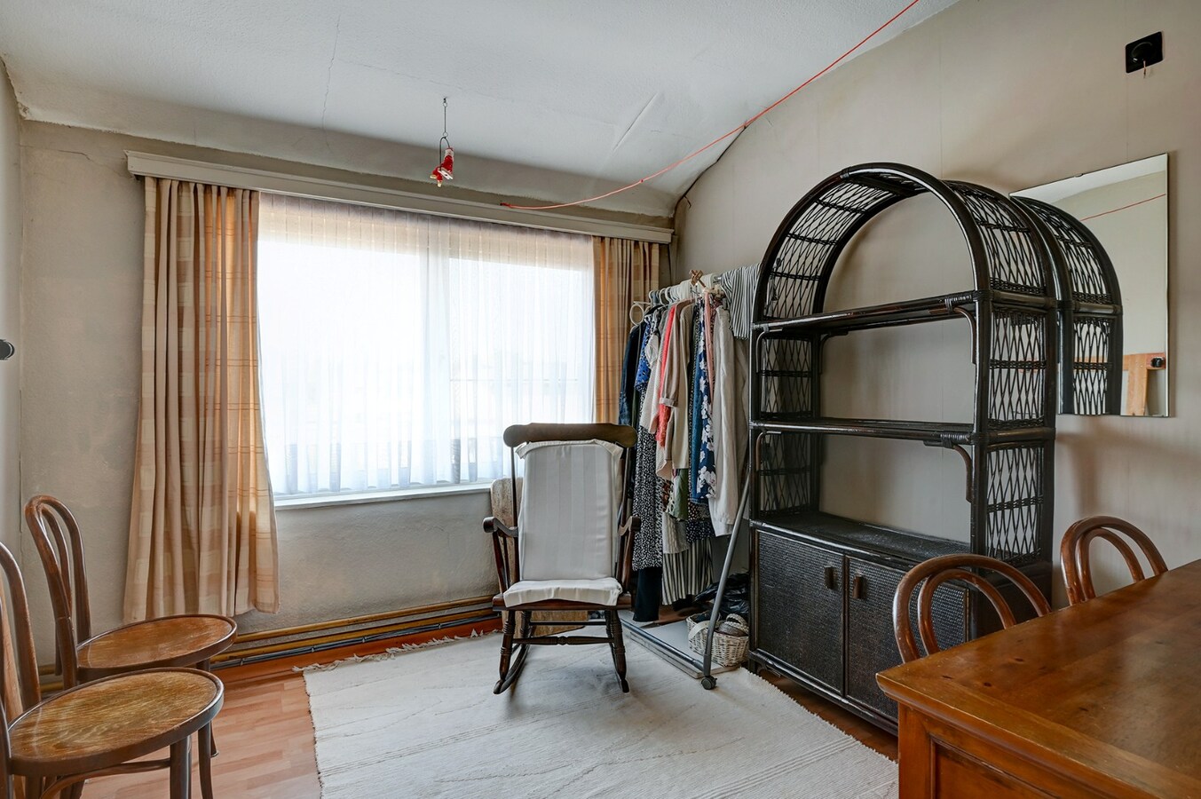 Zeer goed onderhouden huis met 3 slaapkamers 