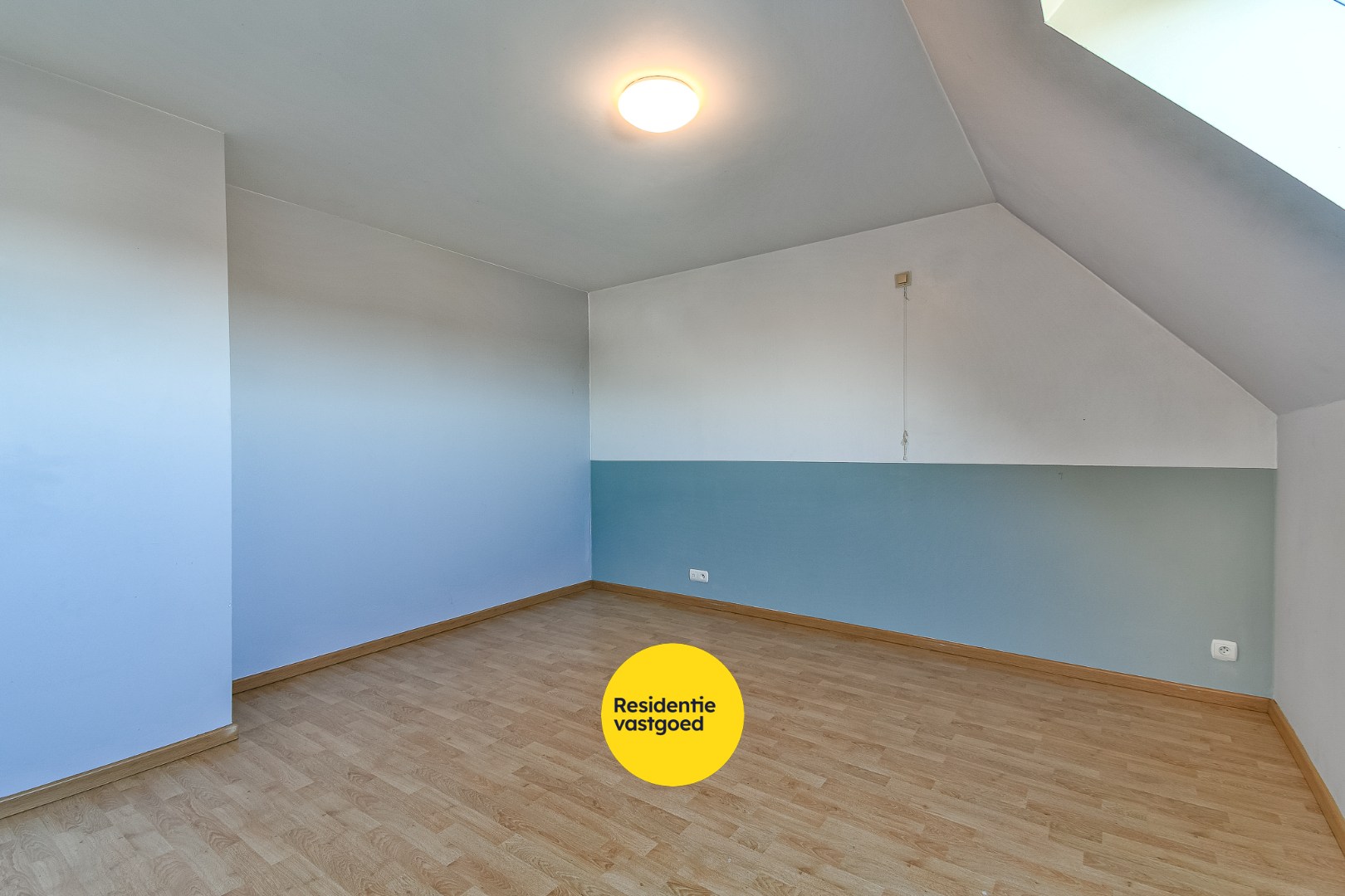 Instapklaar duplex appartement in centrum Oudenburg 