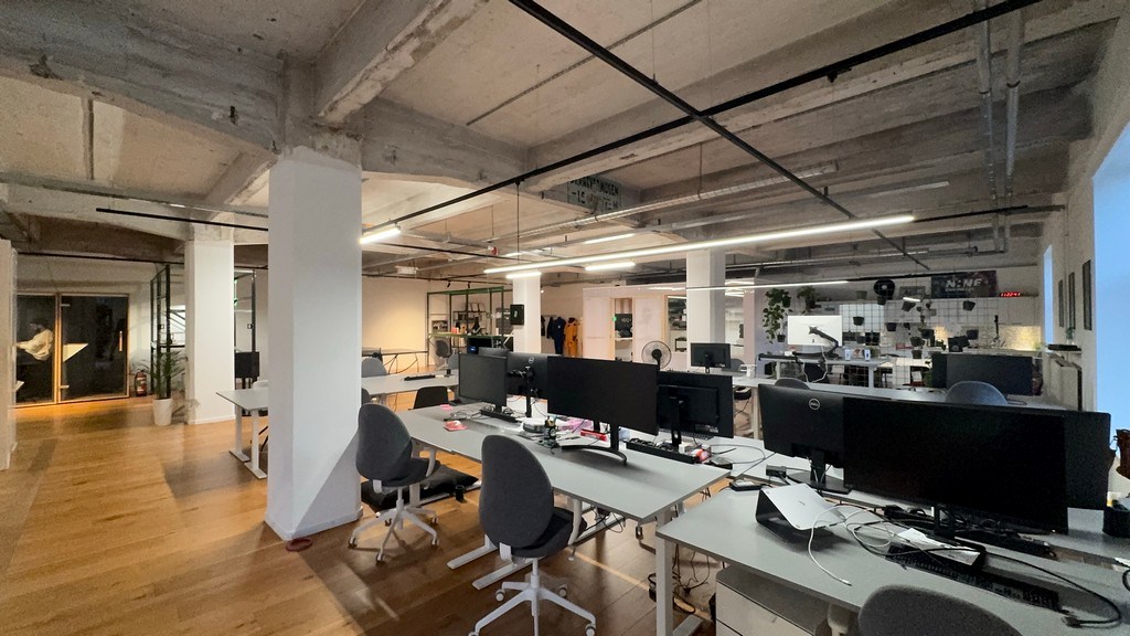 Loftkantoren te huur in Handelsdokcenter bij Gent-Dampoort