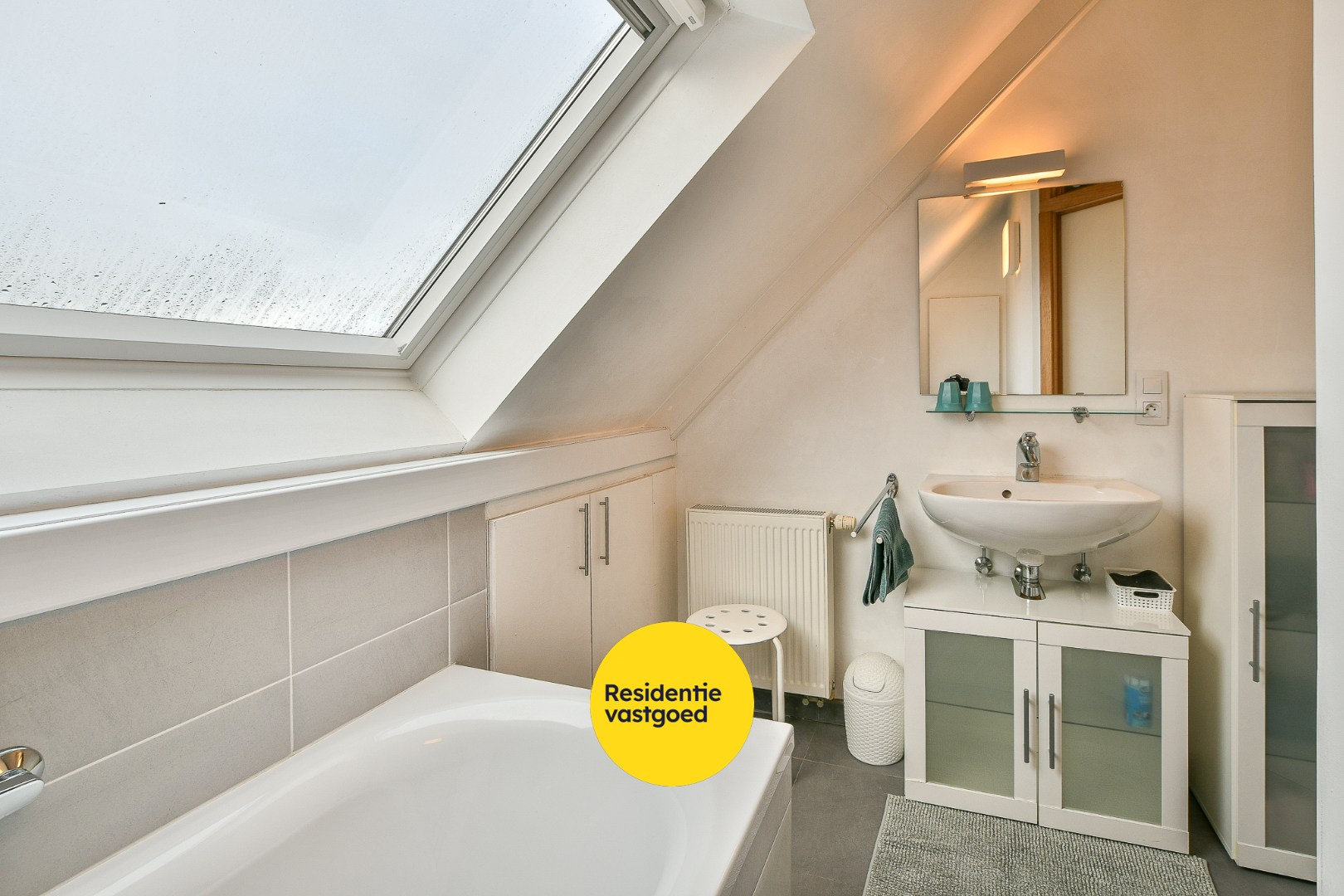 Gezellig dakappartement met tuin vlak bij zee – Vosseslag, De Haan! 