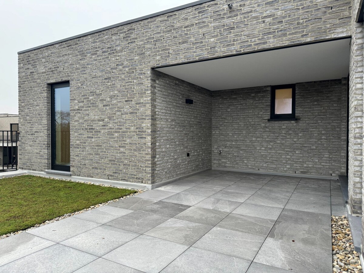 Penthouse verhuurd in Ravels