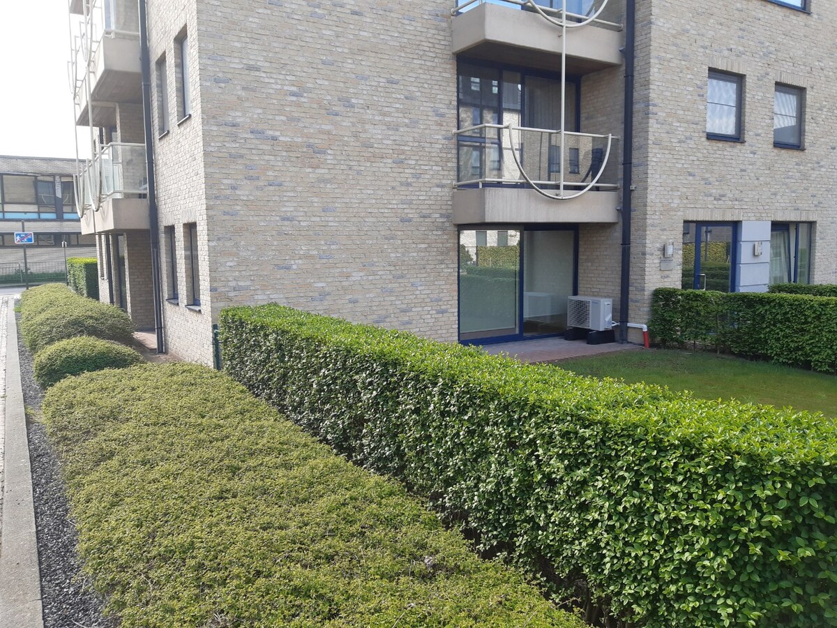 Aangename studio nabij Station (in t groen met terras). 