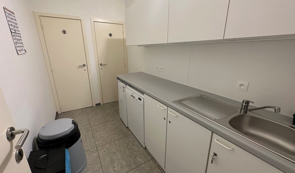 Kantoren te huur aan klaverblad in Gent