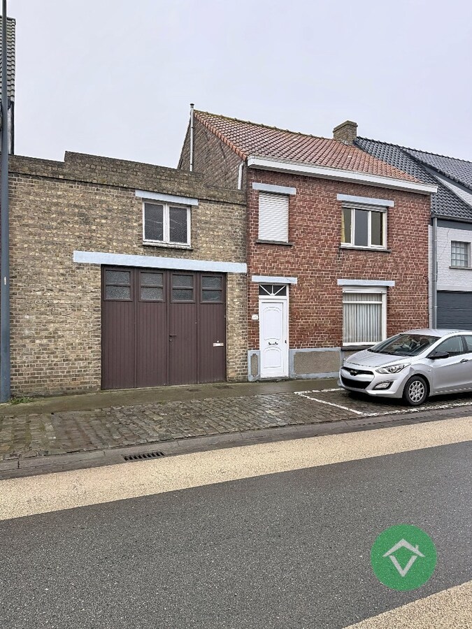 Woning met kleine loods te Gistel 