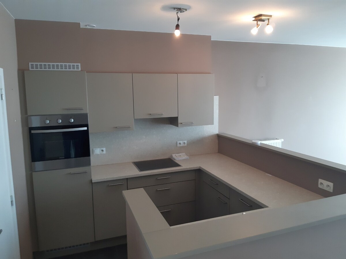 Ruim appartement met 2 terrassen. 