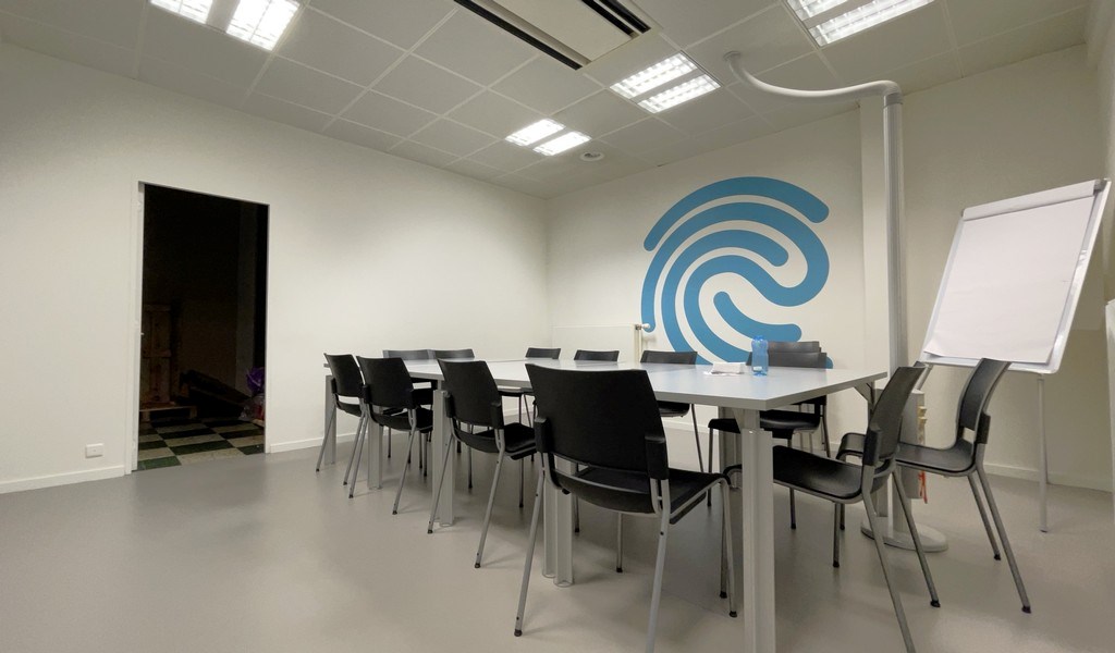 Commercieel gelijklvoers te huur vlakbij stadsring Mechelen