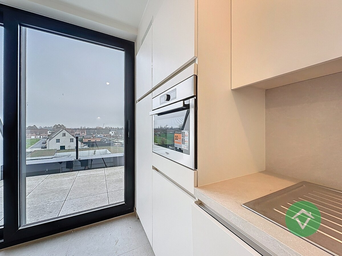Uniek nieuwbouw appartement met 2 slaapkamers en veel zonlicht te Eernegem 