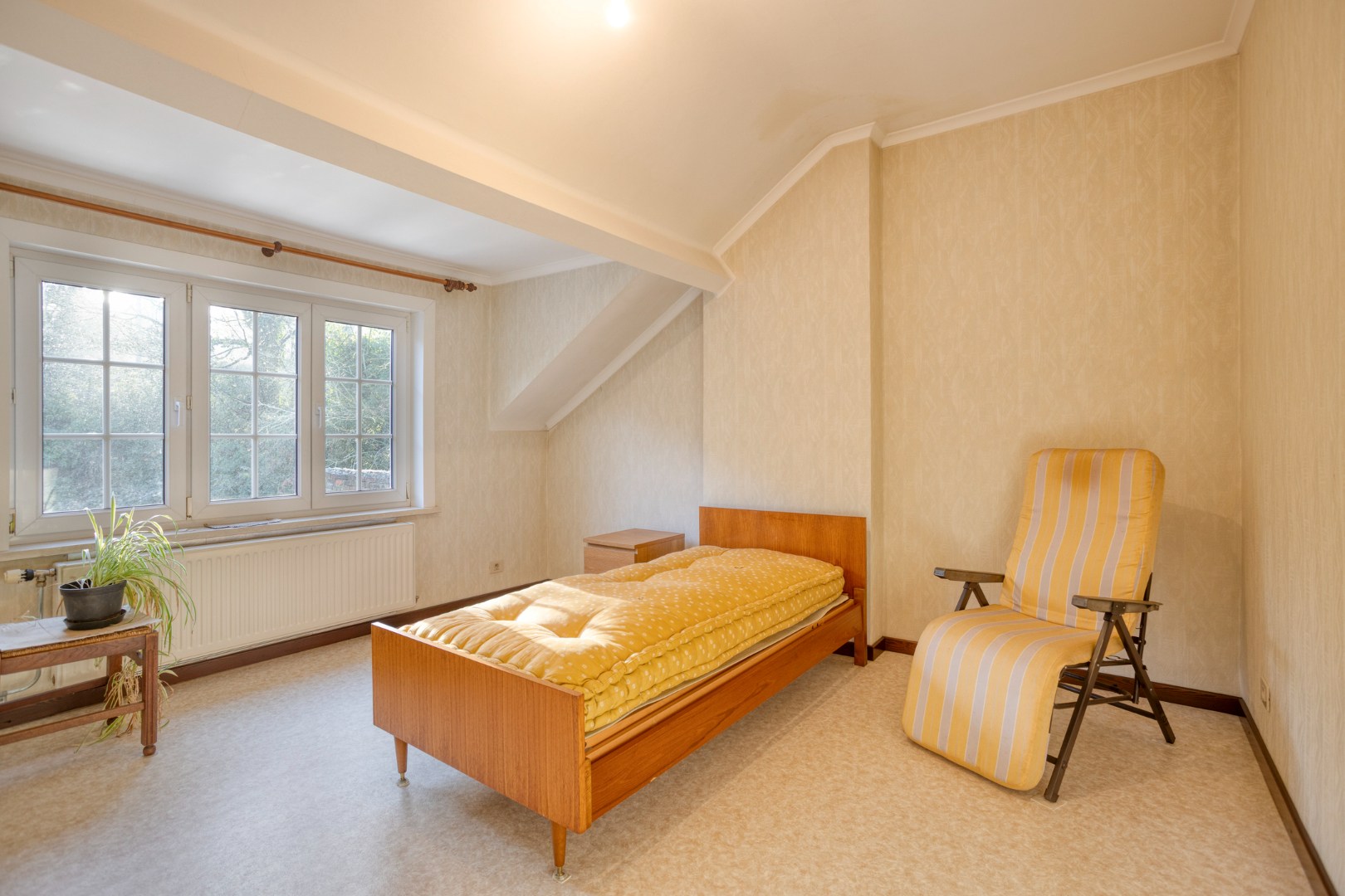 Charmante open bebouwing met 3 slaapkamers, tuin, terras en garage in Kessel-Lo! – EPC 562 kWh/m² - bewoonbare opp. 154 m² 