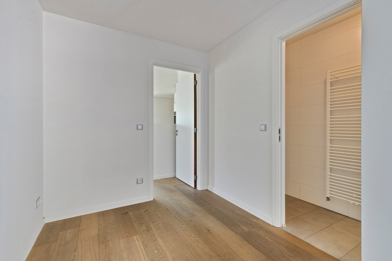 Res. Leiemeersen: instapklaar recent 3-slpks appartement nabij de Watersportbaan 