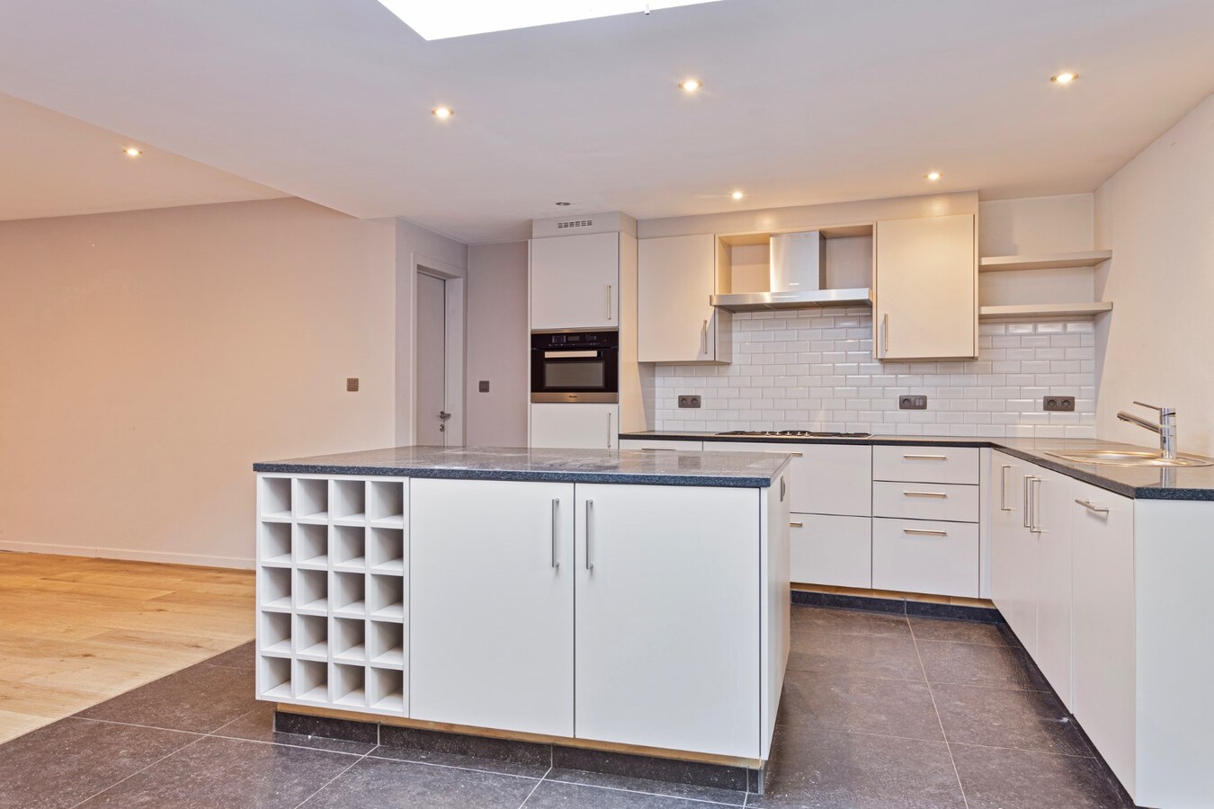 Instapklare ruime woning met 4 slaapkamers 