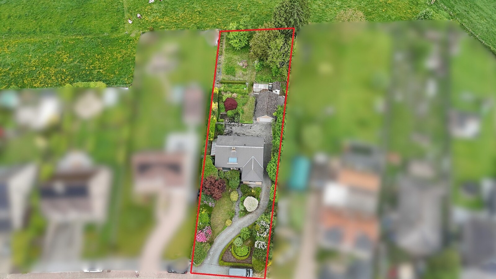 Goedgelegen bungalowwoning te Moerbeke. 