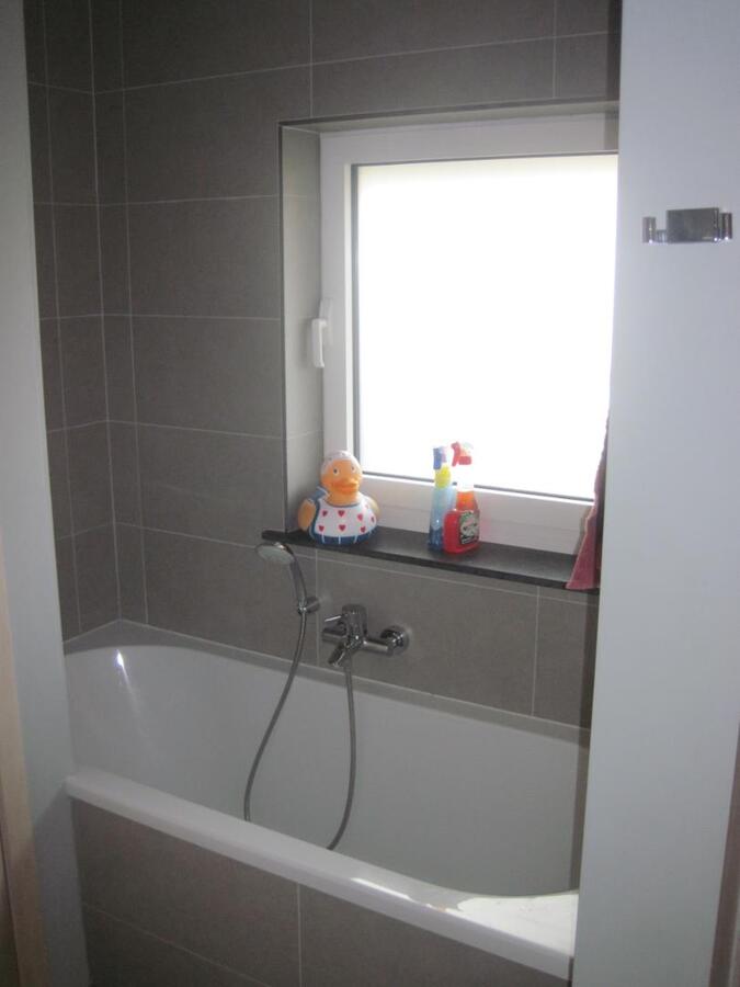 Recente, eigentijdse villa in doodlopende verkaveling ! 