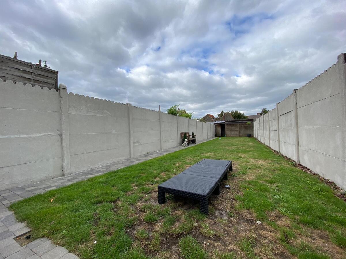 Instapklare woning met 3 slaapkamers en tuin te Roeselare 