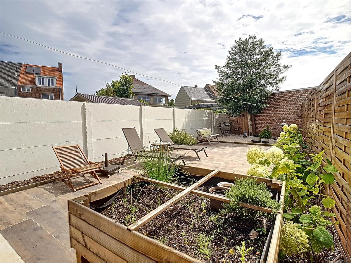 Aangename, volledig gerenoveerde en ruime gezinswoning - Zeebrugge 