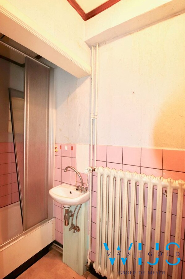 Te renoveren HOB op gegeerde locatie te ERTVELDE ! 