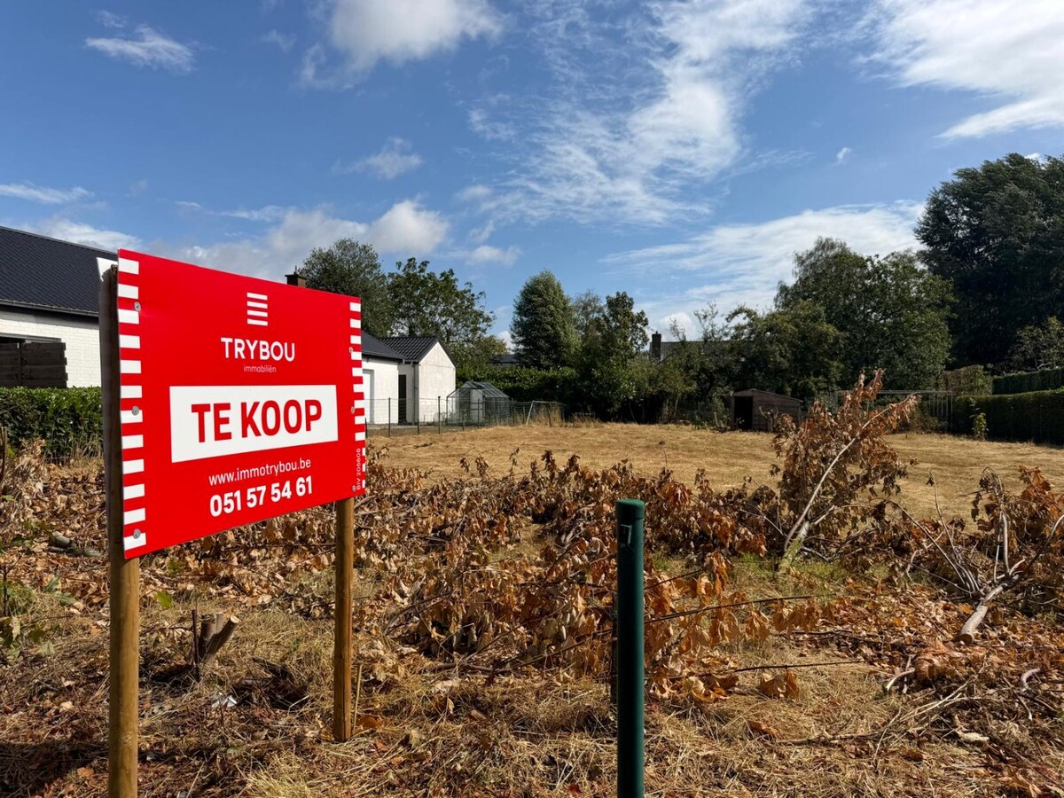 Unieke bouwgrond te koop in Diksmuide op een perceel van 730m²! 