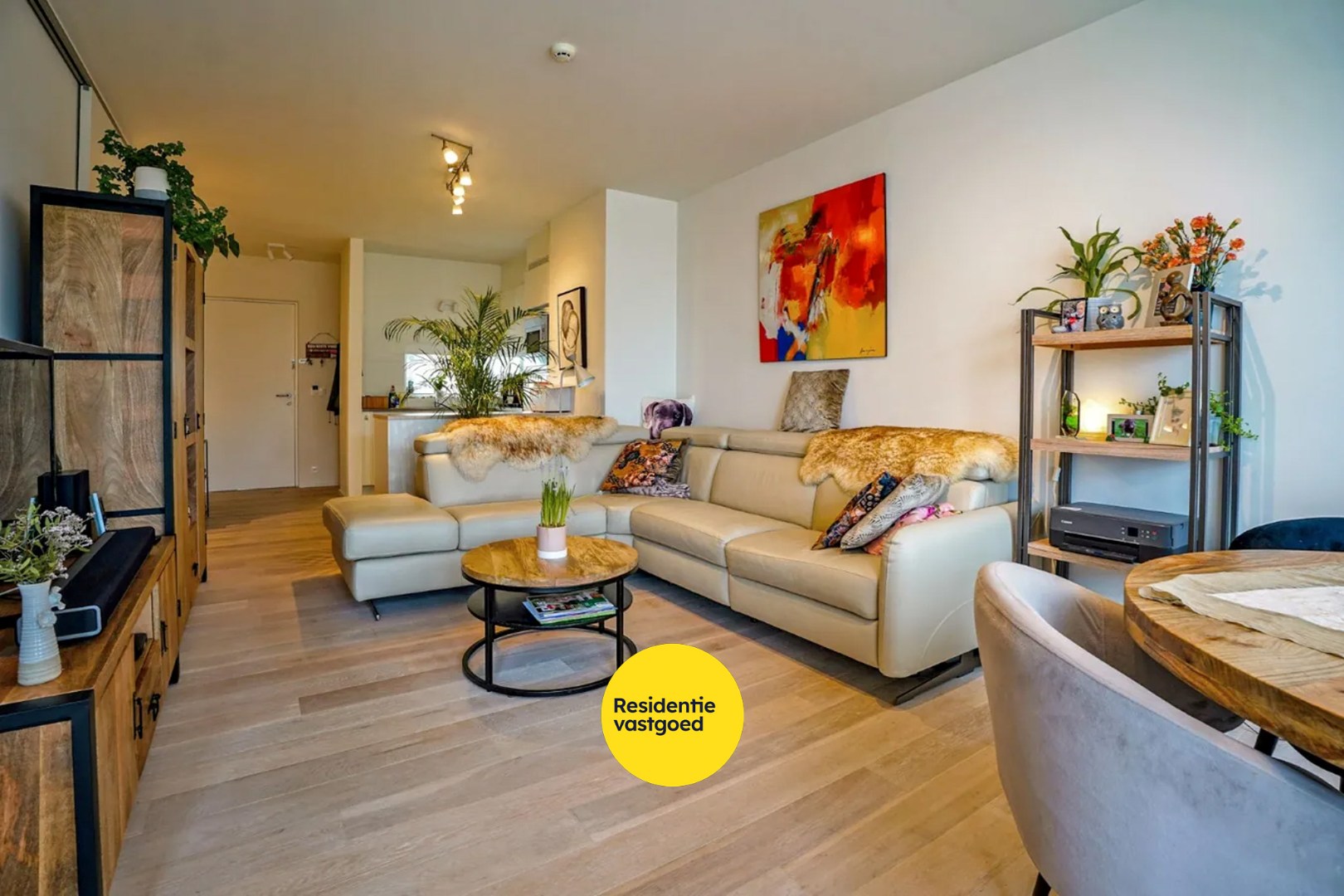 Prachtig 1-slaapkamerappartement met ruim terras (serviceflat) in Residentie Beukenhof, uniek wonen in de dorpskern van Oostduinkerke. 
