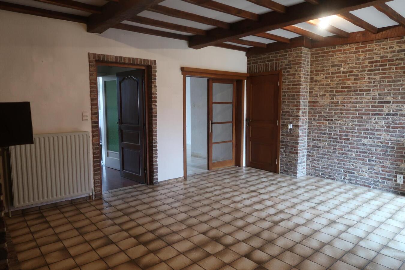 Verrassend ruime woning vlakbij het centrum van Houthulst 