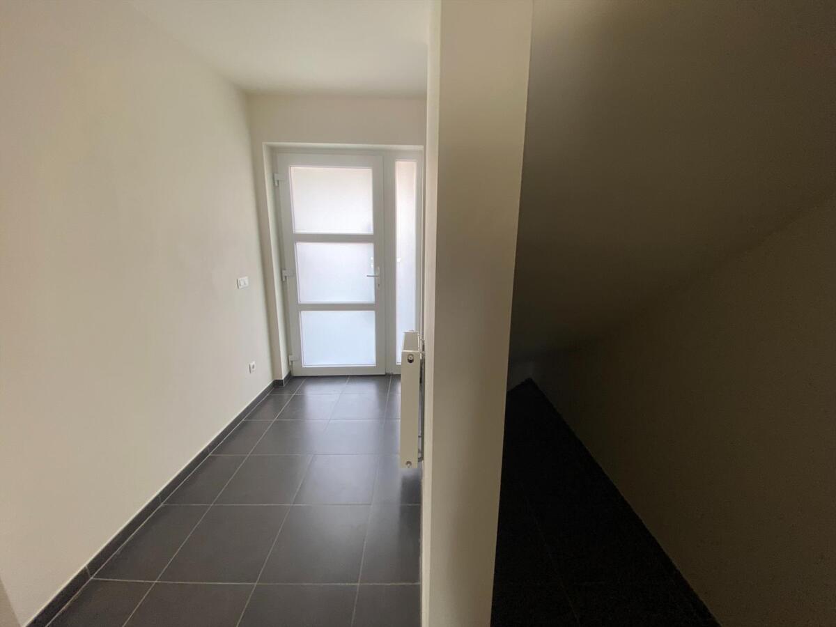 Rustig gelegen nieuwbouwwoning met garage 