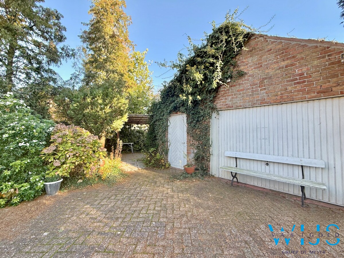 Charmante OPEN bebouwing op TOPlocatie in Kluizen ! 