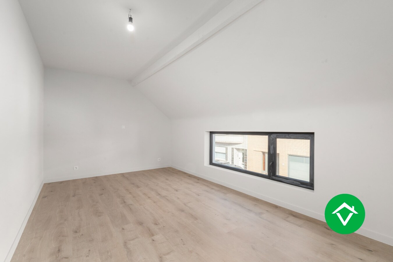 Volledig gerenoveerde gezinswoning met karakter in hartje Bredene-Dorp 