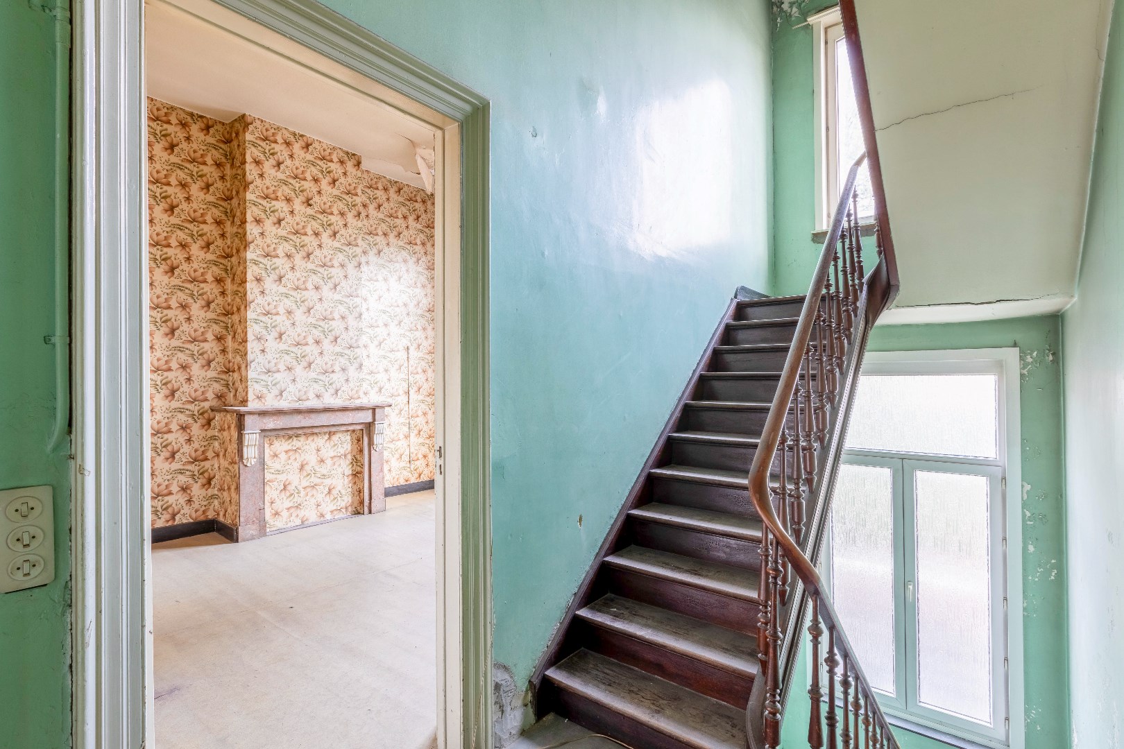 Te renoveren handelspand in het centrum van Ledeberg 