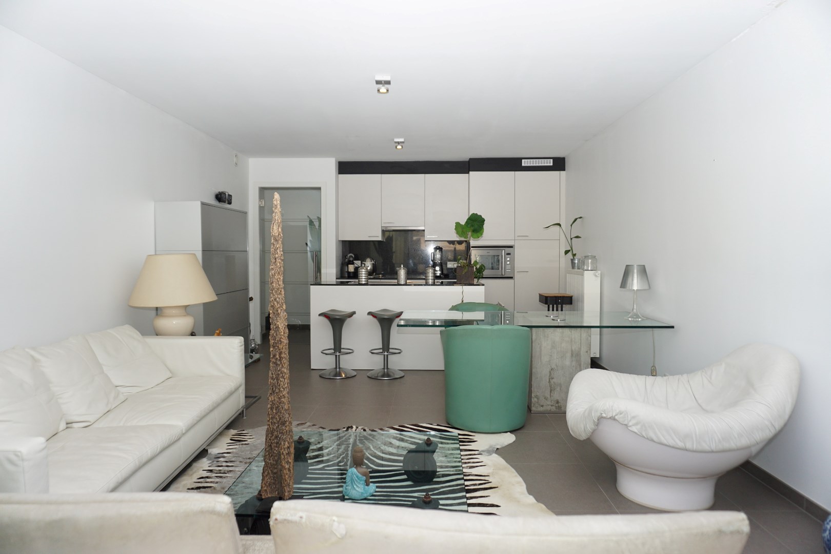 Recent appartement met ruim terras in centrum Oostende 