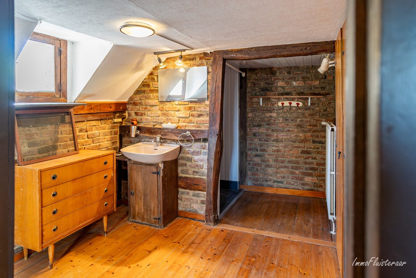 Charmante boerderij met piste en weides op ca. 59 are te Hoeselt 