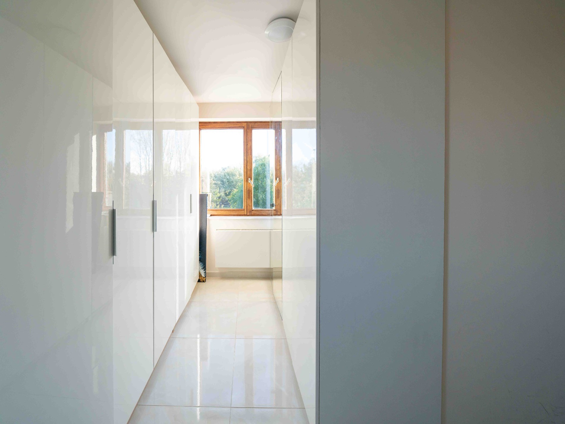 Zéér ruime energiezuinige woning met 4 kamers en bureau 