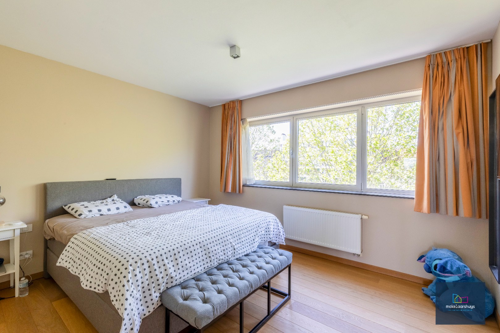 Stijlvol 2 slpk. appartement met ruim terras en staanplaats 